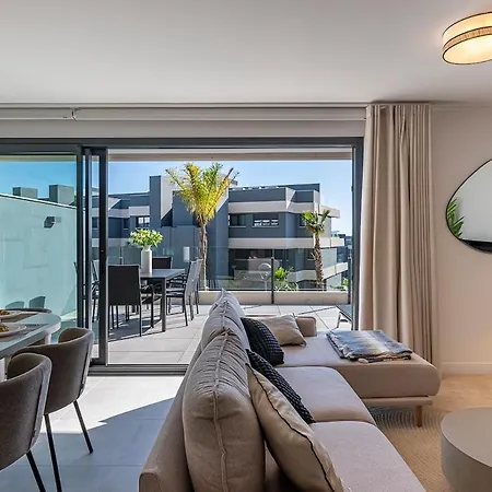 Magnificent 3-bedroom Apartment, Terrace, Sauna And Swimming Pools Lejlighed Estepona
