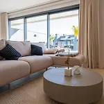 Magnificent 3-bedroom Apartment, Terrace, Sauna And Swimming Pools Διαμέρισμα *