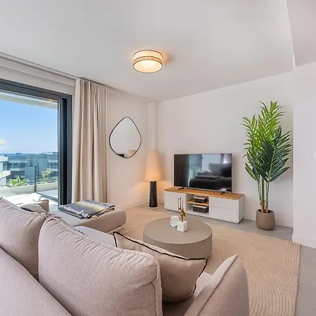 Magnificent 3-bedroom Apartment, Terrace, Sauna And Swimming Pools