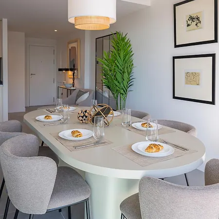 Magnificent 3-bedroom Apartment, Terrace, Sauna And Swimming Pools Apartment Estepona