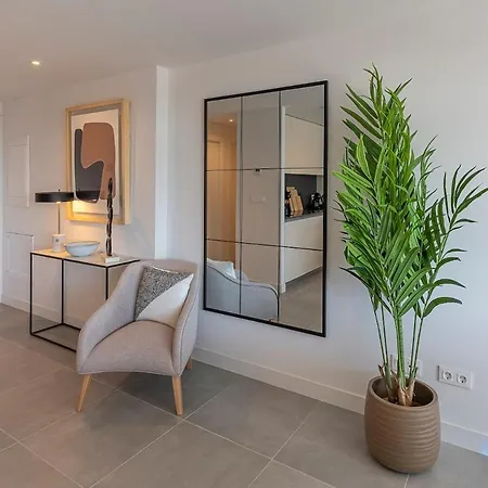 Magnificent 3-bedroom Apartment, Terrace, Sauna And Swimming Pools Apartment Estepona