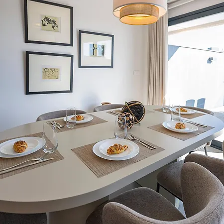Magnificent 3-bedroom Apartment, Terrace, Sauna And Swimming Pools Estepona