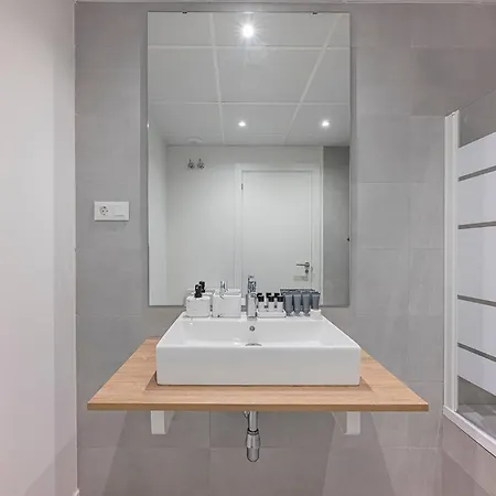 Magnificent 3-bedroom Apartment, Terrace, Sauna And Swimming Pools *