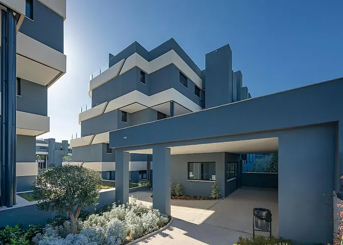 Magnificent 3-bedroom Apartment, Terrace, Sauna And Swimming Pools Apartament