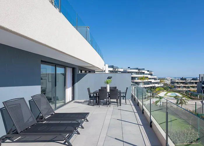 Apartament Magnificent 3-bedroom Apartment, Terrace, Sauna And Swimming Pools *