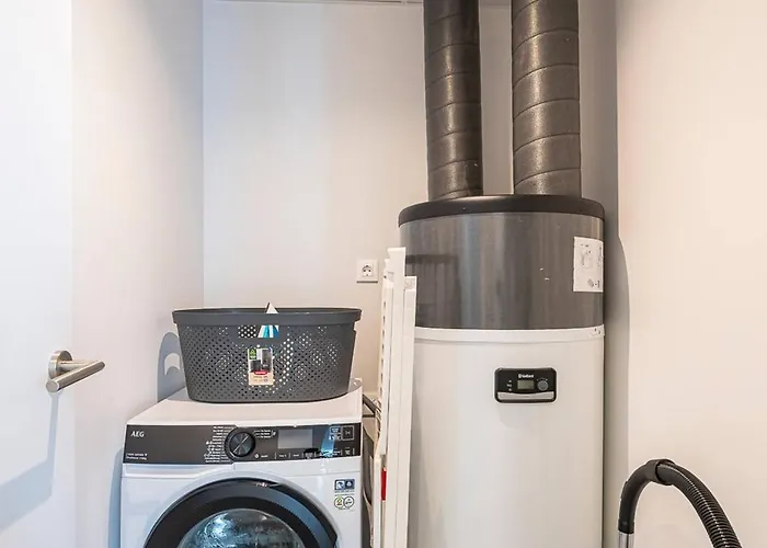 Apartament Magnificent 3-bedroom Apartment, Terrace, Sauna And Swimming Pools