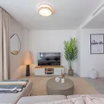 Magnificent 3-bedroom Apartment, Terrace, Sauna And Swimming Pools * Estepona