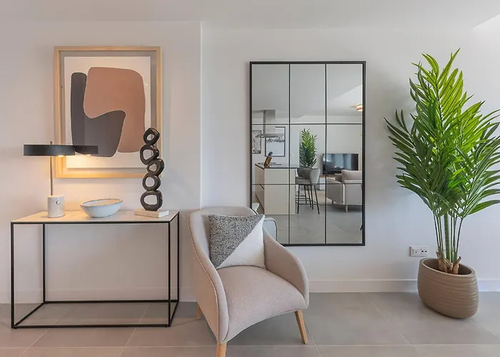 Magnificent 3-bedroom Apartment, Terrace, Sauna And Swimming Pools Estepona