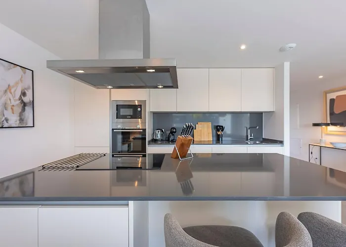 Magnificent 3-bedroom Apartment, Terrace, Sauna And Swimming Pools *