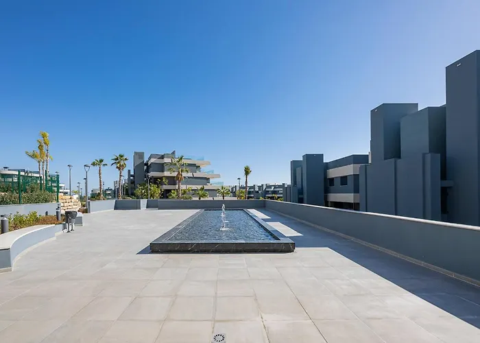 Apartamento Magnificent 3-bedroom Apartment, Terrace, Sauna And Swimming Pools