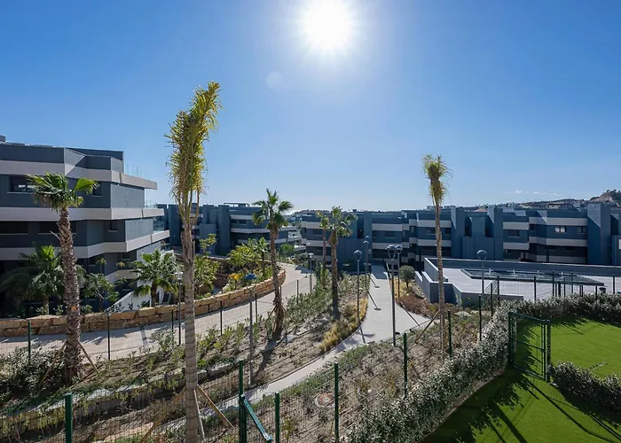 Apartamento Magnificent 3-bedroom Apartment, Terrace, Sauna And Swimming Pools *